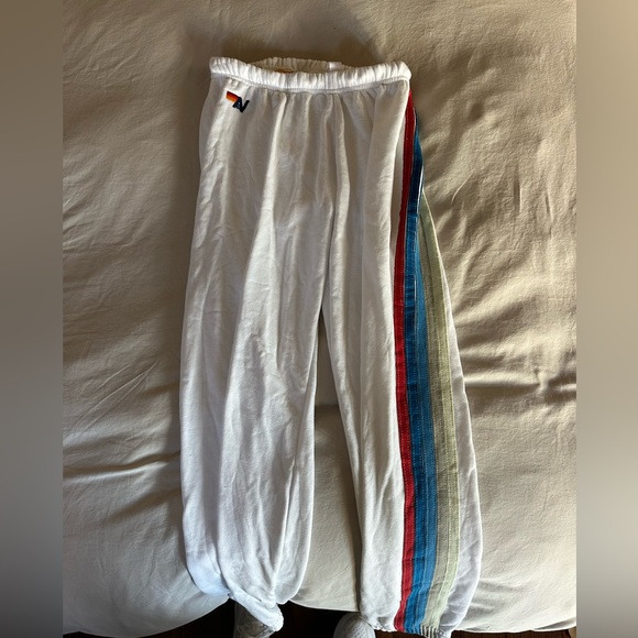 Size large women’s aviator nation sweat pants - Picture 3 of 3